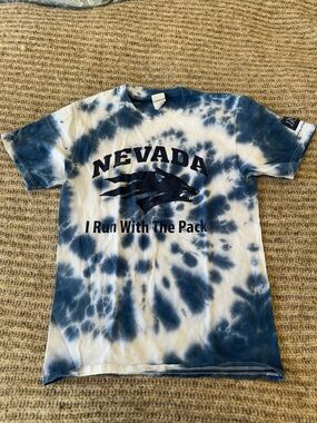 Nevada Tie-Dye Wolf Pack Graphic T-Shirt - Blue/White